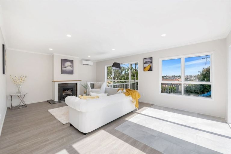 Photo of property in 21a Haven Crest, Somerville, Auckland, 2014