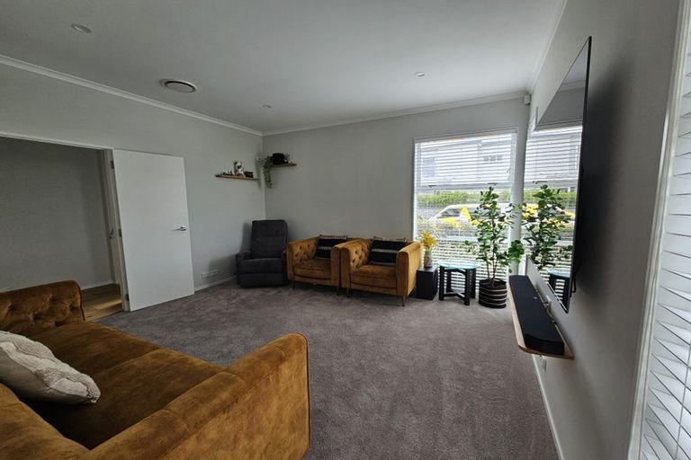 Photo of property in 27 Whenuapai Drive, Whenuapai, Auckland, 0618