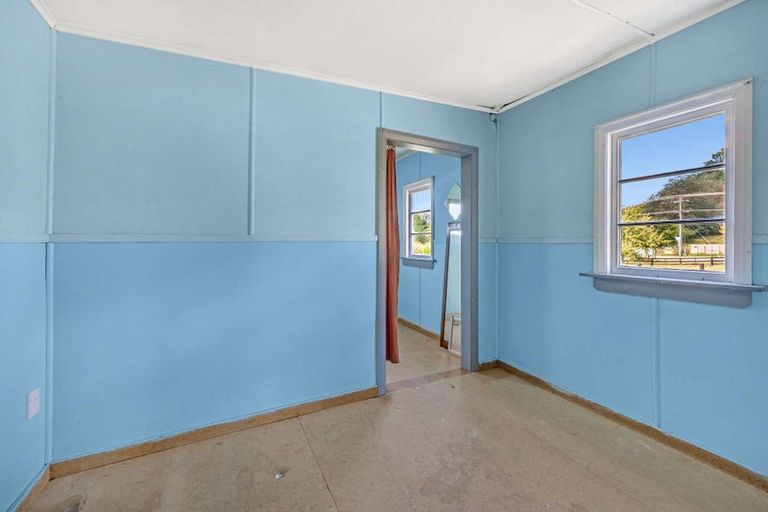 Photo of property in 1440 Martinborough Masterton Road, Gladstone, Masterton, 5884