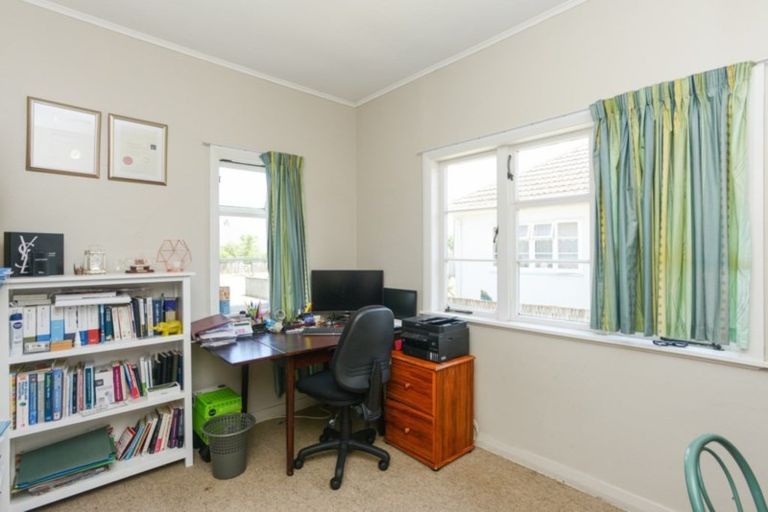 Photo of property in 408 Akina Street, Akina, Hastings, 4122