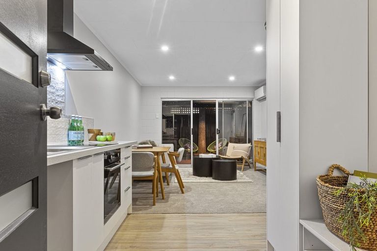 Photo of property in 4/106 Charles Street, Waltham, Christchurch, 8011