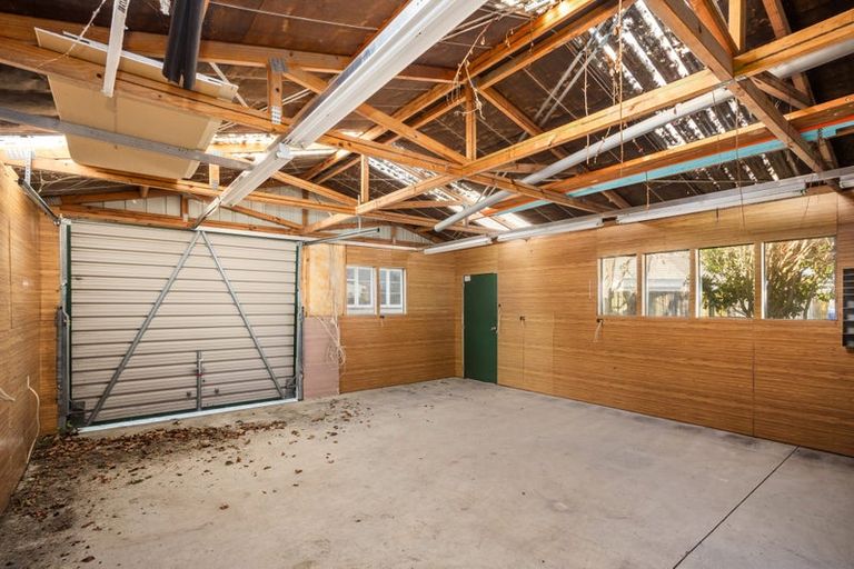 Photo of property in 277 Riverside Drive, Waterloo, Lower Hutt, 5011