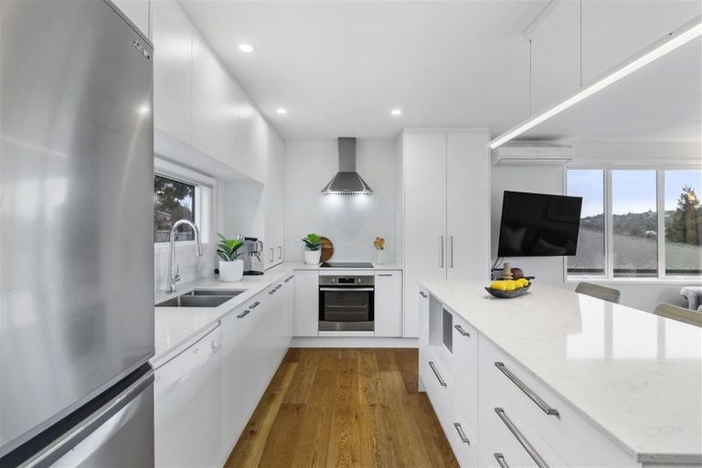 Photo of property in 80 Vandeleur Avenue, Birkdale, Auckland, 0626