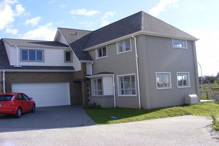 Photo of property in The Rise, 20 Hatfield Place, Albany Heights, Auckland, 0632