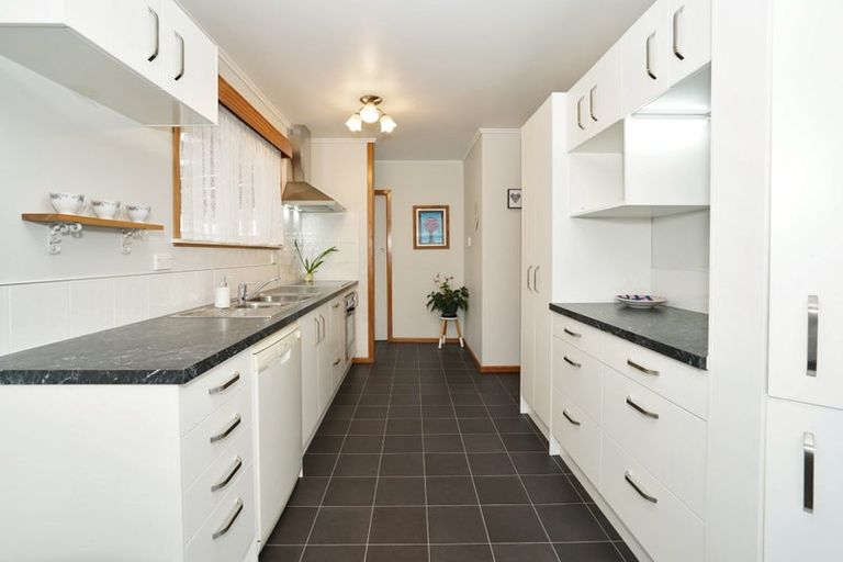 Photo of property in 5 Manapouri Place, Glenview, Hamilton, 3206