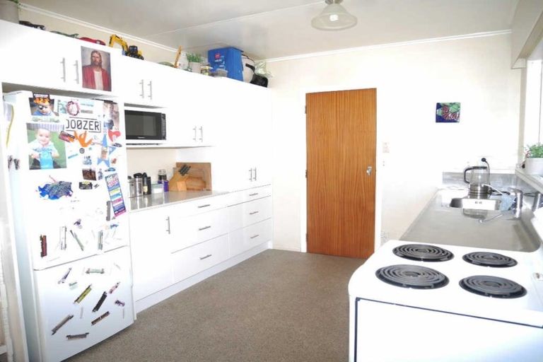 Photo of property in 395 Warspite Avenue, Ascot Park, Porirua, 5024