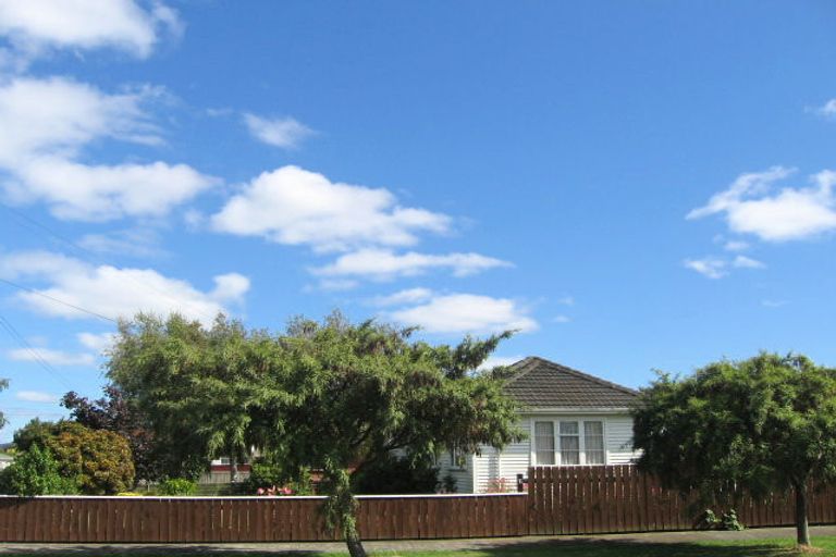 Photo of property in 1 Poplar Grove, Ebdentown, Upper Hutt, 5018