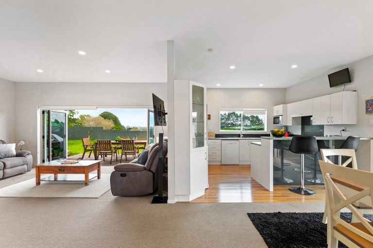 Photo of property in 86 Trig Road, Whenuapai, Auckland, 0618