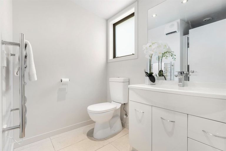 Photo of property in 47 Mcchesney Road, Arthurs Point, Queenstown, 9371