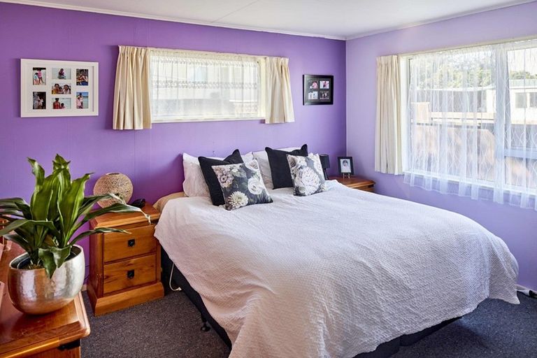 Photo of property in 456 Warspite Avenue, Ascot Park, Porirua, 5024