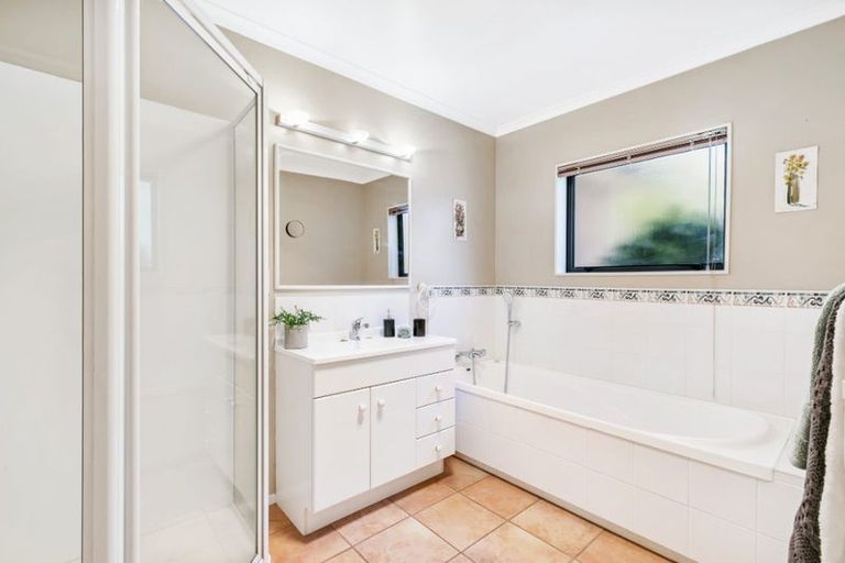 Photo of property in 23 Northmeadow Drive, Rototuna, Hamilton, 3210