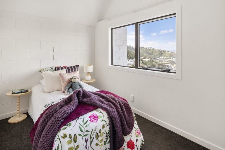 Photo of property in 8/6 Kaikoura Street, Maupuia, Wellington, 6022