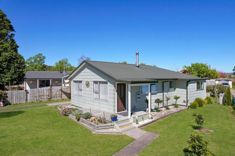 Photo of property in 55 Kawaha Point Road, Kawaha Point, Rotorua, 3010