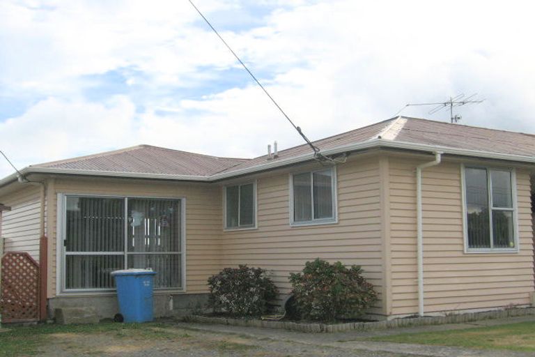 Photo of property in 6a Taiaroa Street, Strathmore Park, Wellington, 6022