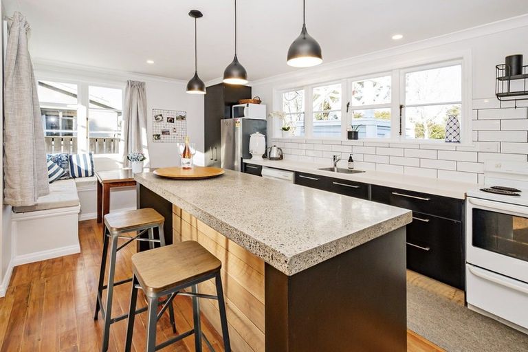 Photo of property in 4 Hobbs Street, Hororata, 7572