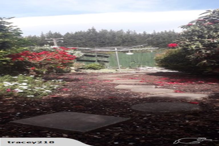 Photo of property in 2 Monarch Grove, Maoribank, Upper Hutt, 5018