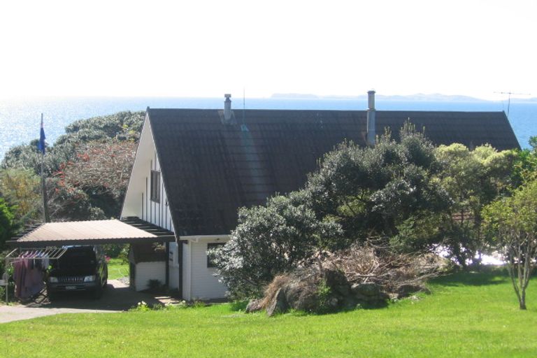 Photo of property in 19 Seavill Park Road, Kuaotunu West, Whitianga, 3592