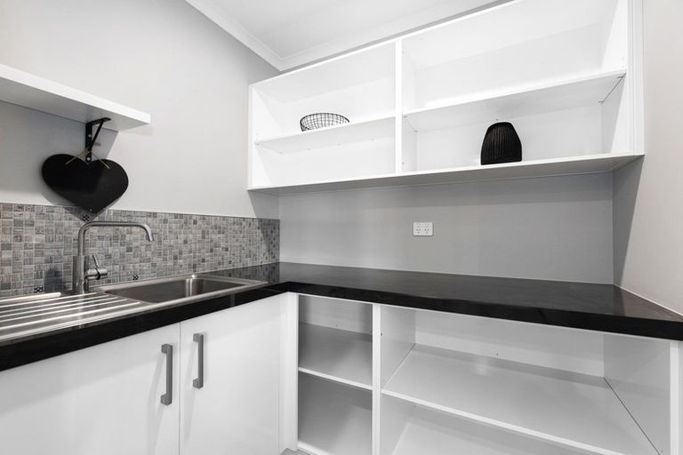 Photo of property in 59 Awataha Crescent, Pyes Pa, Tauranga, 3110