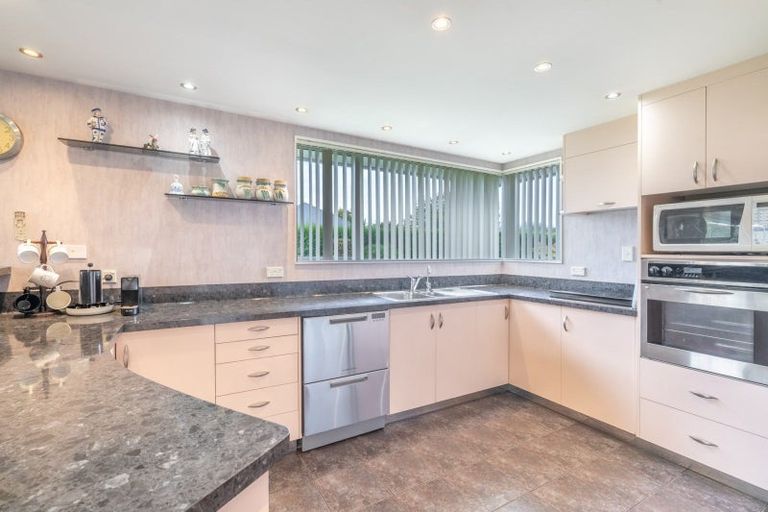 Photo of property in 8 Mcauley Place, Waikiwi, Invercargill, 9810