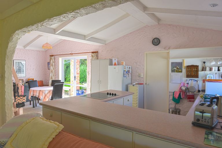 Photo of property in 9 Virginia Avenue, Broad Bay, Dunedin, 9014