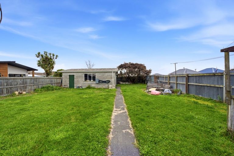Photo of property in 135 Bower Avenue, New Brighton, Christchurch, 8083