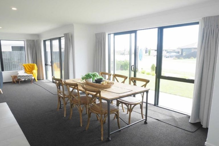 Photo of property in 9 Azara Way, Wigram, Christchurch, 8025