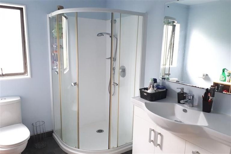 Photo of property in 23 Trinidad Road, Sunnynook, Auckland, 0620