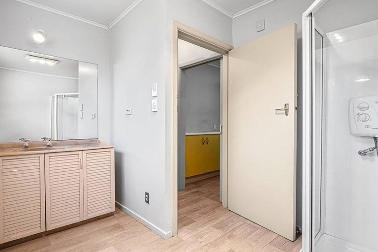 Photo of property in 30 Sheldon Street, Woolston, Christchurch, 8023