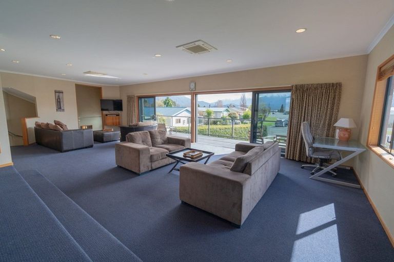 Photo of property in 10 Mcgregor Court, Te Anau, 9600