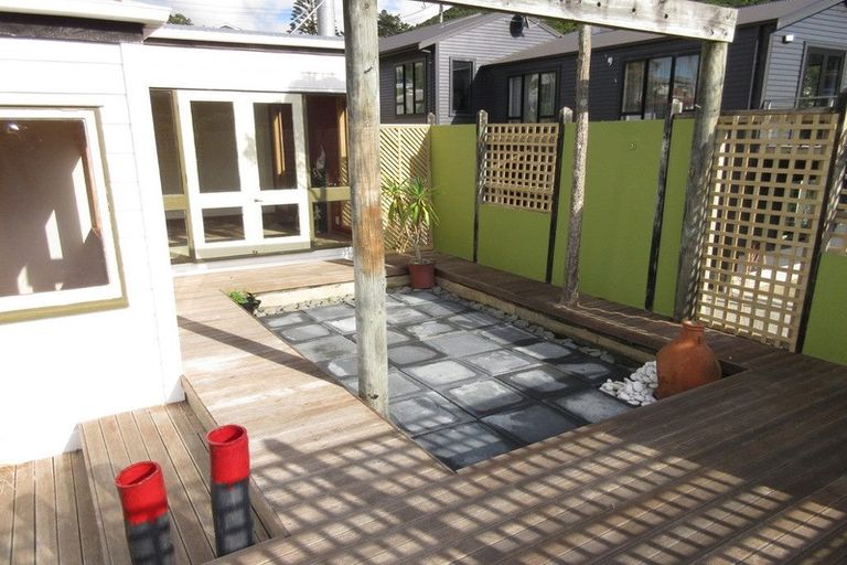 Photo of property in 14 Karamu Street, Ngaio, Wellington, 6035