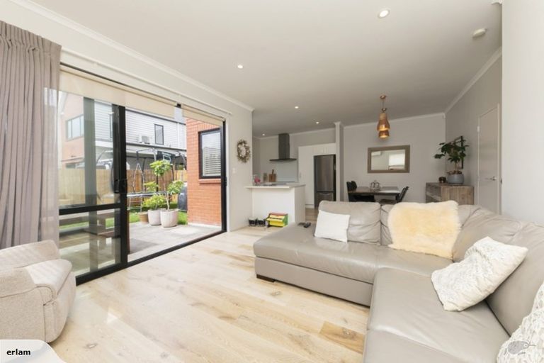 Photo of property in 14 Harakeke Road, Hobsonville, Auckland, 0616