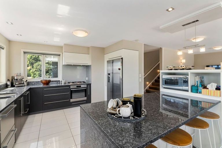 Photo of property in 78 Seaview Road, Paraparaumu Beach, Paraparaumu, 5032