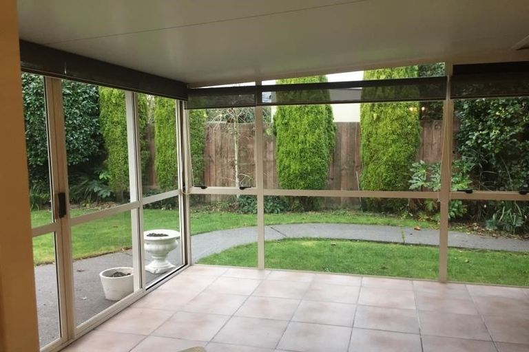 Photo of property in 20 San Rafael Place, Burnside, Christchurch, 8053