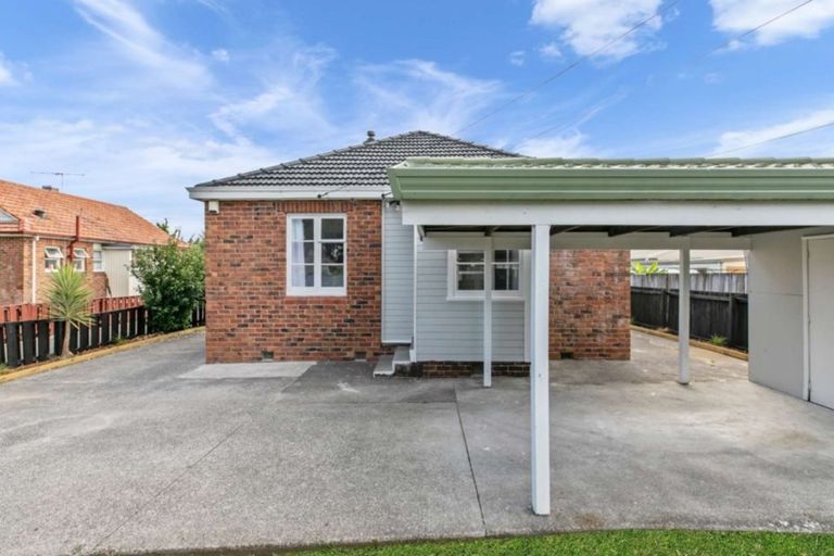 Photo of property in 1/16 Avis Avenue, Papatoetoe, Auckland, 2025