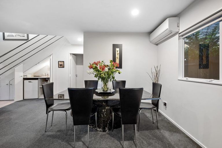 Photo of property in 2/37 Newhaven Terrace, Mairangi Bay, Auckland, 0630