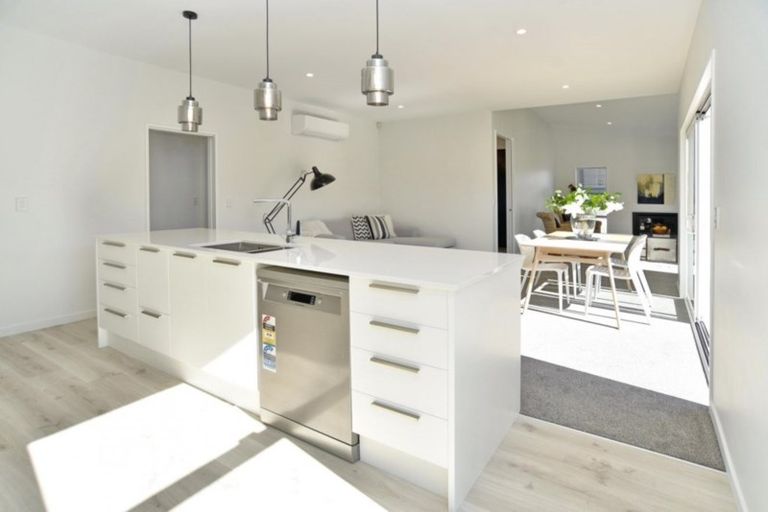 Photo of property in 11 Lewis Close, Rangiora, 7400