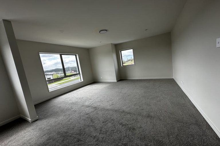 Photo of property in 1 Takurua Terrace, Orewa, 0931
