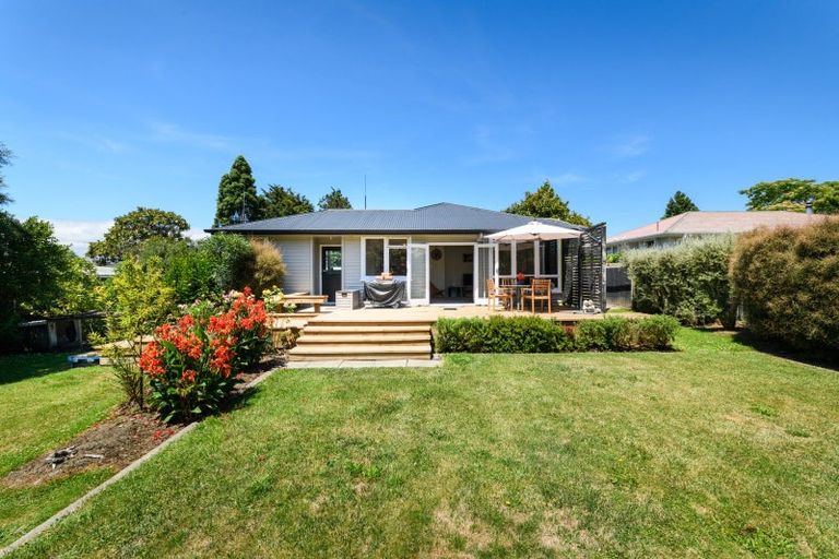 Photo of property in 5 Antrim Place, Hokowhitu, Palmerston North, 4410