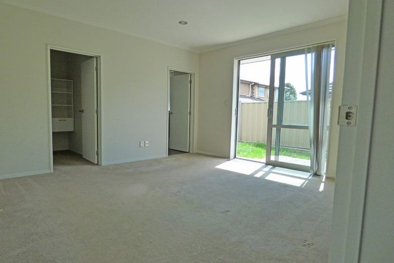 Photo of property in 7 Erceg Way, Rosehill, Papakura, 2113