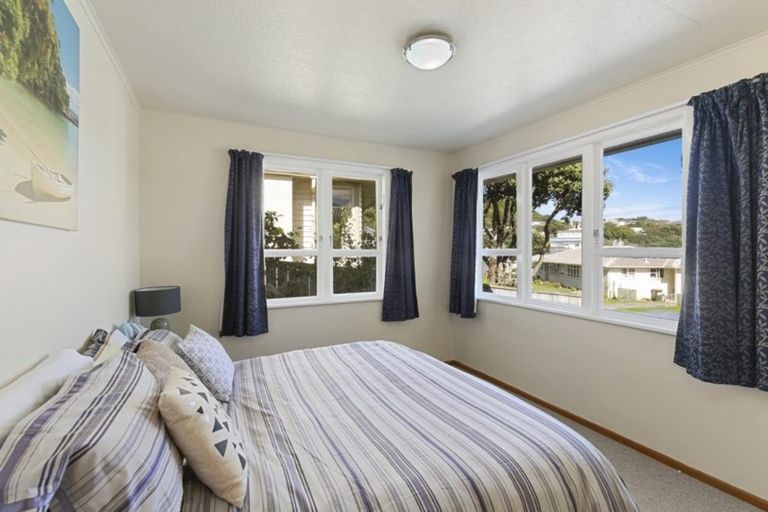 Photo of property in 9 Ahuriri Street, Strathmore Park, Wellington, 6022