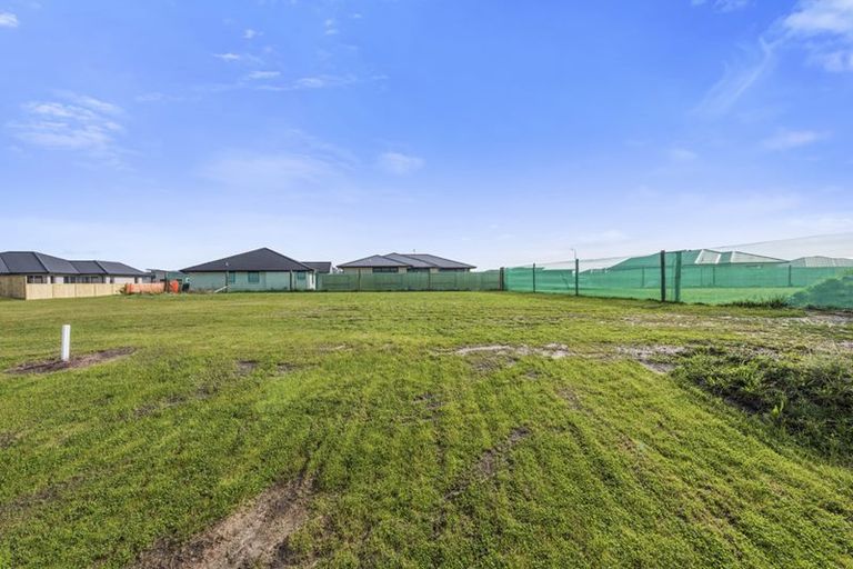 Photo of property in 3 Kotiate Street, Papamoa Beach, Papamoa, 3118