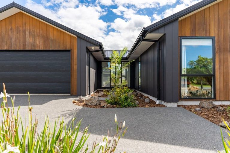 Photo of property in 2 William Gilbert Drive, Mangawhai, 0505