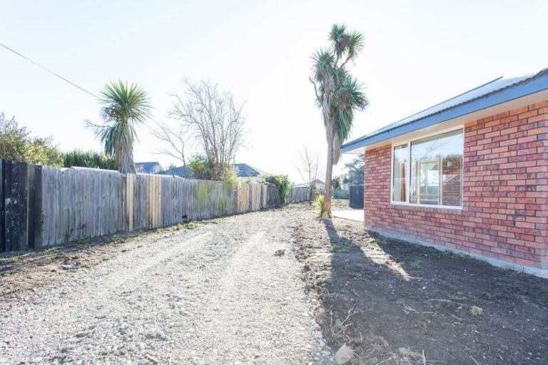 Photo of property in 28 Landy Street, Dallington, Christchurch, 8061