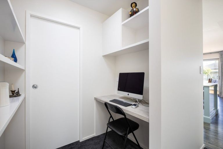 Photo of property in 7 Tupare Place, Highlands Park, New Plymouth, 4312