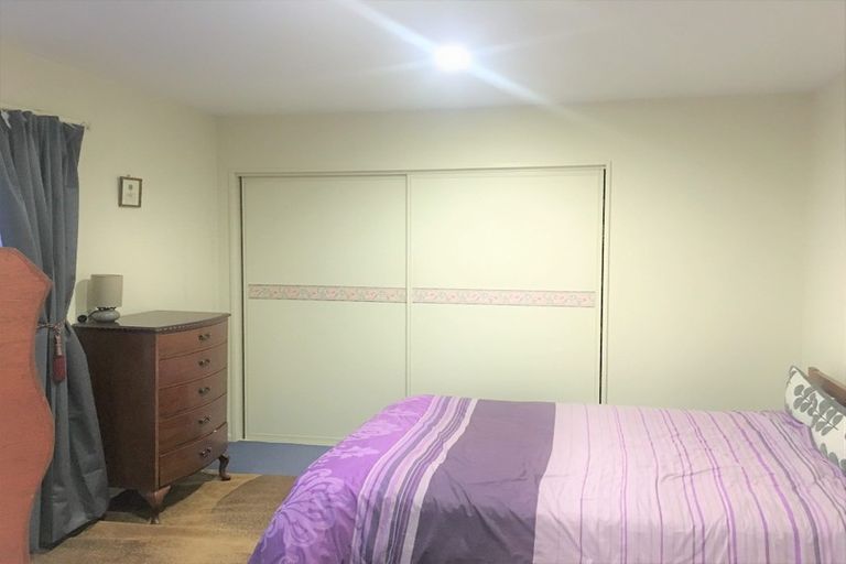 Photo of property in 4 Rosefield Lane, Northcote, Christchurch, 8052