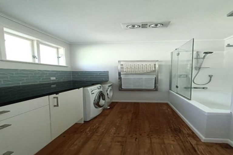 Photo of property in 8 Prospect Terrace, Johnsonville, Wellington, 6037