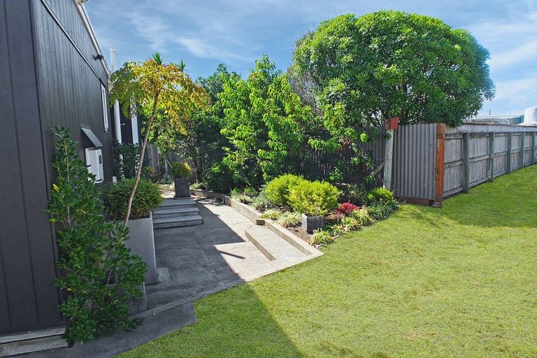 Photo of property in 3 Kent Terrace, Foxton Beach, Foxton, 4815