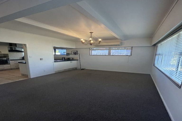 Photo of property in 32 Saint Hill Lane, Havelock North, 4130