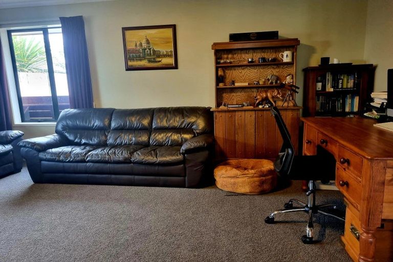 Photo of property in 94 Wentworth Drive, Rototuna North, Hamilton, 3210