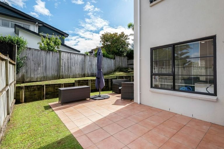 Photo of property in 127 Cyril French Drive, Flat Bush, Auckland, 2016